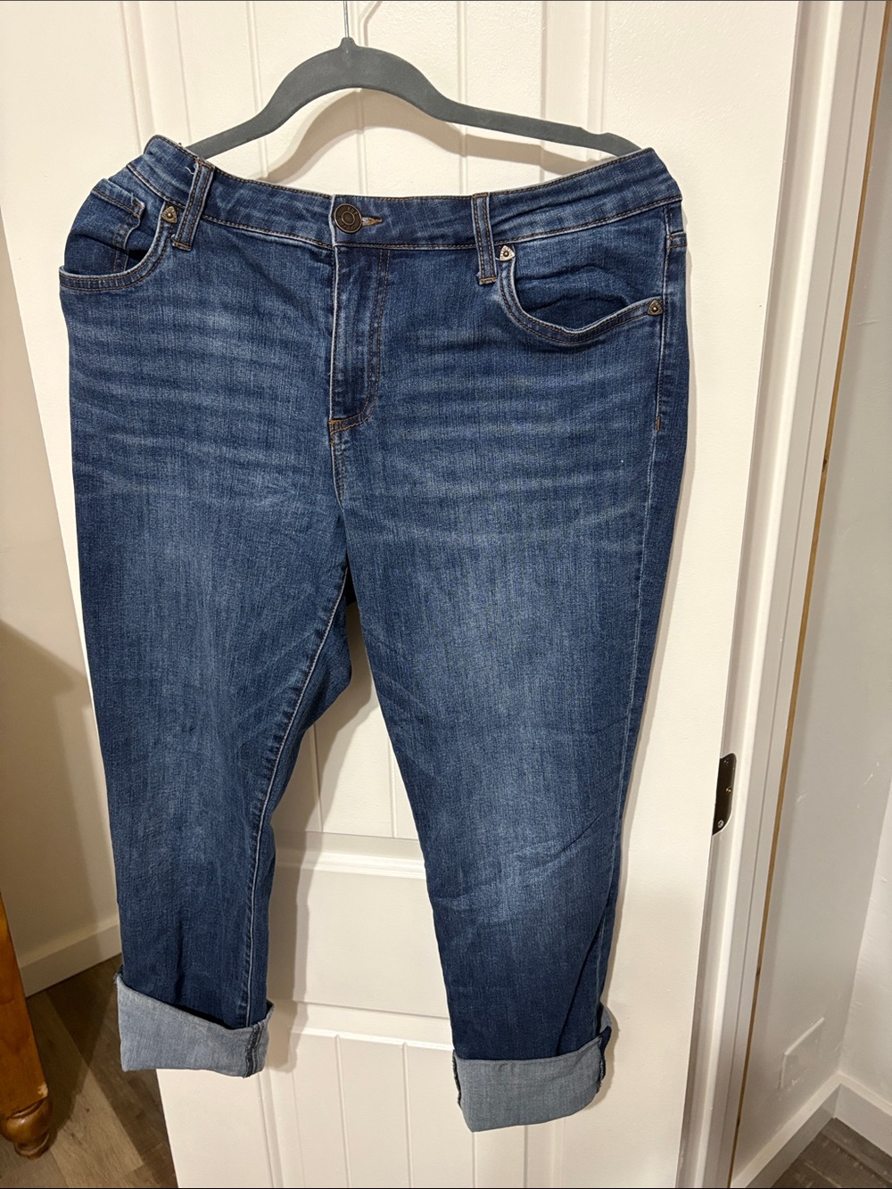 Kut from the Kloth Dark Blue Cropped Ankle Jeans